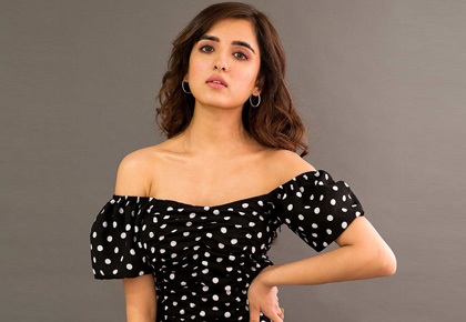 Biography of Singer and Actress Shirley Setia